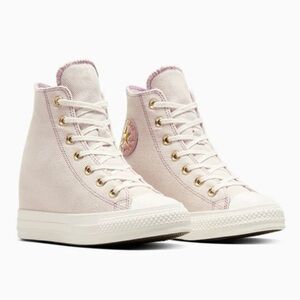 NWOT Chuck Taylor All Star Wedge Platform Gold Medal High Top